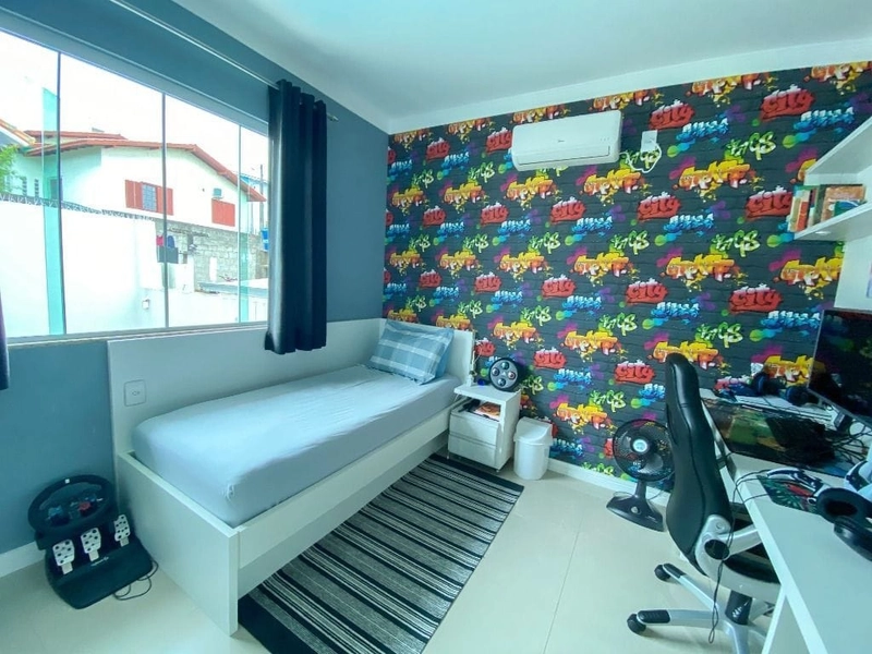 Casa na Coloninha com 4 dormitórios sendo 1 suíte - 170m²: 13ª foto da galeria de imagens do imóvel