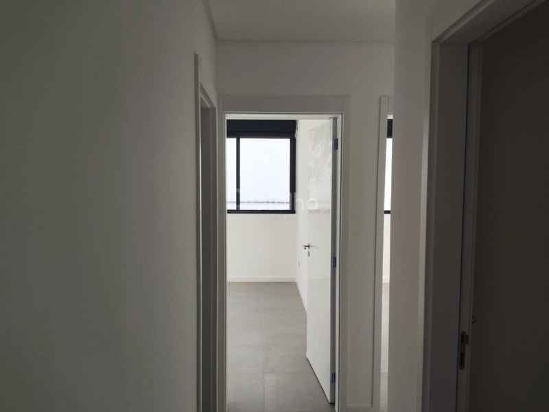 Apartamento em Coqueiros novo com 3 dormitórios 1 suíte e 2 vgs 101m²: 5ª foto da galeria de imagens do imóvel