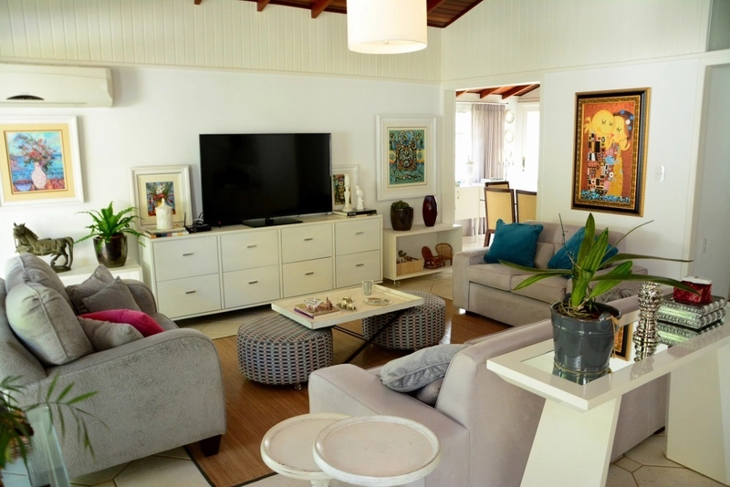 Casa na Lagoa da Conceição com 4 dormitórios 1 suíte: 1ª foto da galeria de imagens do imóvel