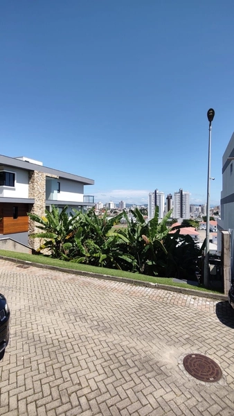 Terreno a venda em Condomínio Fechado no Estreito com 573 m² de área: 3ª foto da galeria de imagens do imóvel