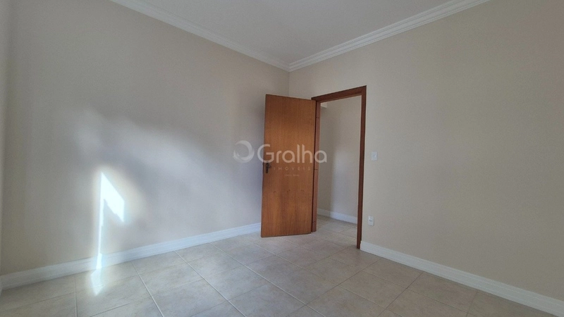 Apartamento no Centro com 3 dormitórios, sendo 1 suíte e 1 vaga 11m²: 16ª foto da galeria de imagens do imóvel