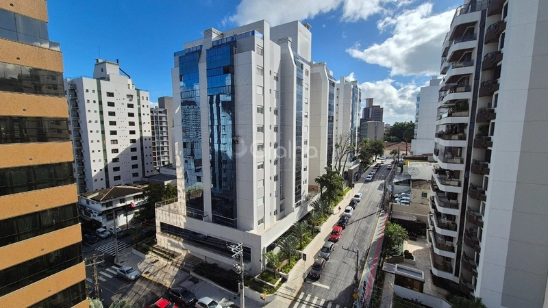 Apartamento no Centro com 3 dormitórios, sendo 1 suíte e 1 vaga 11m²: 4ª foto da galeria de imagens do imóvel