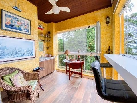 Apartamento em Jurere com 3 dormitórios, sendo 3 suítes e 2 vagas: 1ª foto da galeria de imagens do imóvel