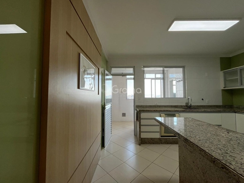 Apartamento na Trindade com 4 dormitórios 2 suíte com 2 vagas: 18ª foto da galeria de imagens do imóvel
