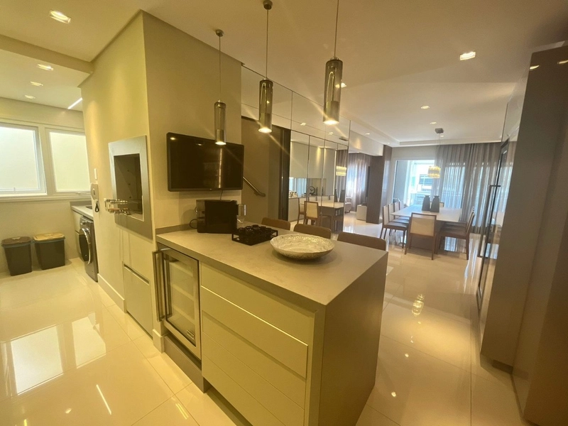 Apartamento em Jurere internacional com 3 suítes e 3 vagas - 168m²: 5ª foto da galeria de imagens do imóvel