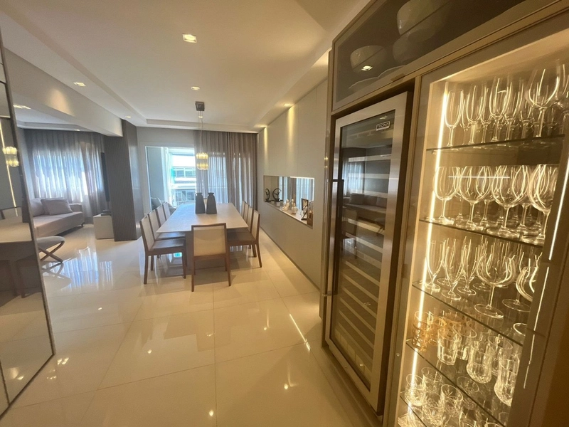 Apartamento em Jurere internacional com 3 suítes e 3 vagas - 168m²: 4ª foto da galeria de imagens do imóvel