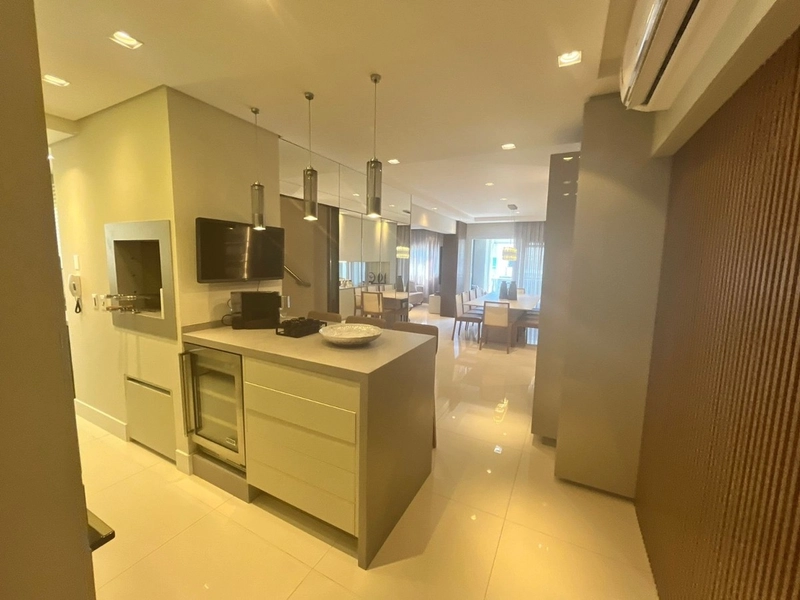 Apartamento em Jurere internacional com 3 suítes e 3 vagas - 168m²: 7ª foto da galeria de imagens do imóvel