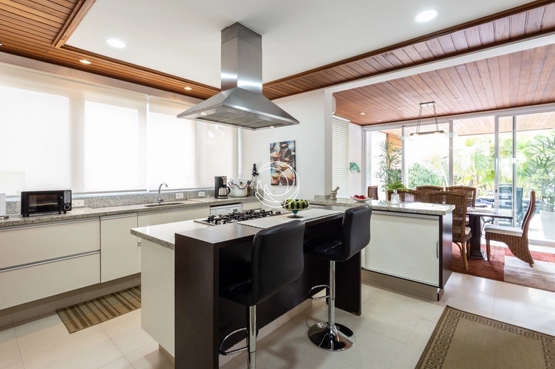 Casa residencial no João Paulo com 4 suítes e 4 vagas - 544m²: 15ª foto da galeria de imagens do imóvel