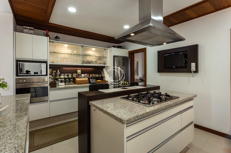Casa residencial no João Paulo com 4 suítes e 4 vagas - 544m²: 16ª foto da galeria de imagens do imóvel