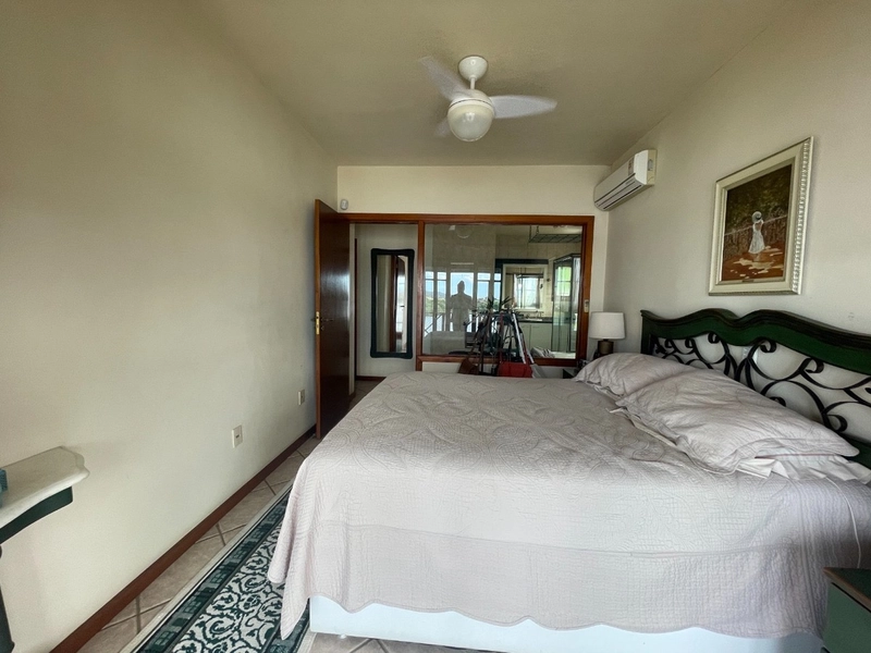 Casa na Lagoa da Conceição com 3 suítes e 1 vagas - 282m²: 17ª foto da galeria de imagens do imóvel