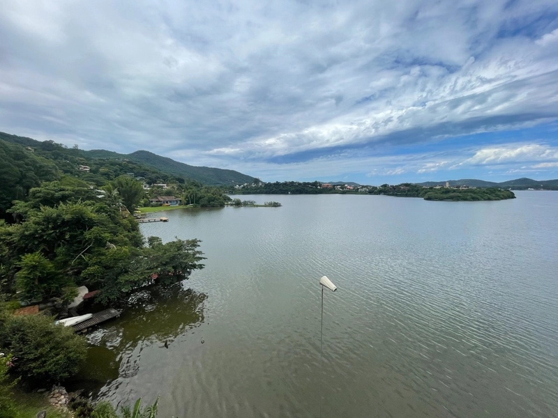 Casa na Lagoa da Conceição com 3 suítes e 1 vagas - 282m²: 12ª foto da galeria de imagens do imóvel