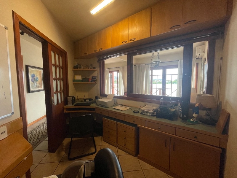 Casa na Lagoa da Conceição com 3 suítes e 1 vagas - 282m²: 23ª foto da galeria de imagens do imóvel