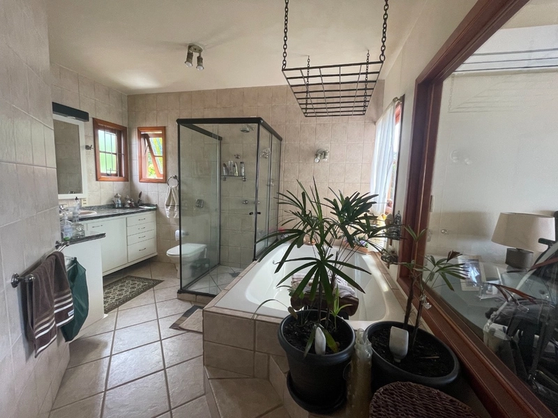 Casa na Lagoa da Conceição com 3 suítes e 1 vagas - 282m²: 16ª foto da galeria de imagens do imóvel