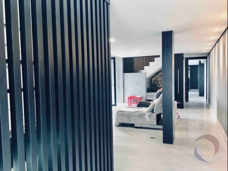 Casa na Trindade com 4 dormitórios 4 suítes e 2 vagas - 287 m²: 19ª foto da galeria de imagens do imóvel
