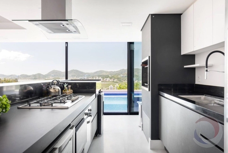 Casa na Trindade com 4 dormitórios 4 suítes e 2 vagas - 287 m²: 6ª foto da galeria de imagens do imóvel