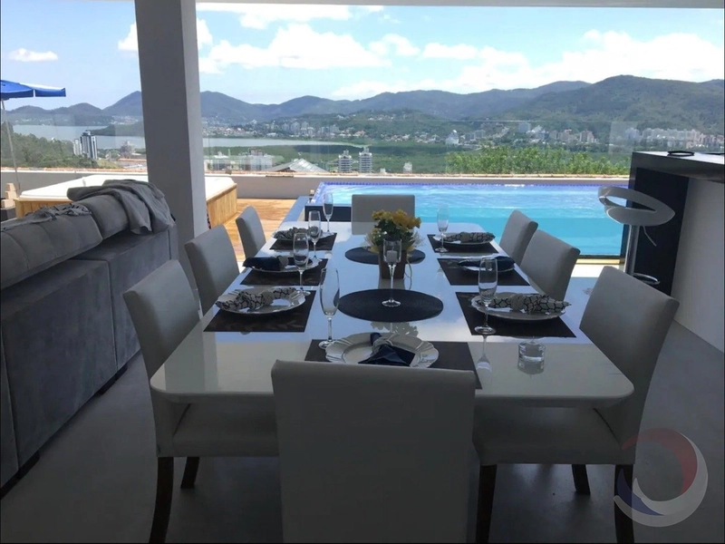 Casa na Trindade com 4 dormitórios 4 suítes e 2 vagas - 287 m²: 5ª foto da galeria de imagens do imóvel