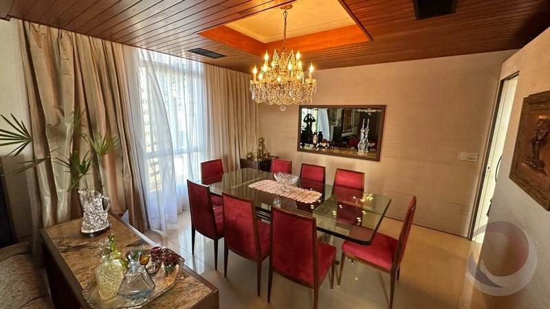 Apartamento no Centro com 5 dormitórios, sendo 3 suítes e 2 vagas: 2ª foto da galeria de imagens do imóvel
