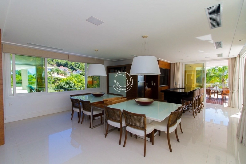 Casa residencial na Praia Brava com 6 suítes e 8 vagas - 1.097m²: 13ª foto da galeria de imagens do imóvel