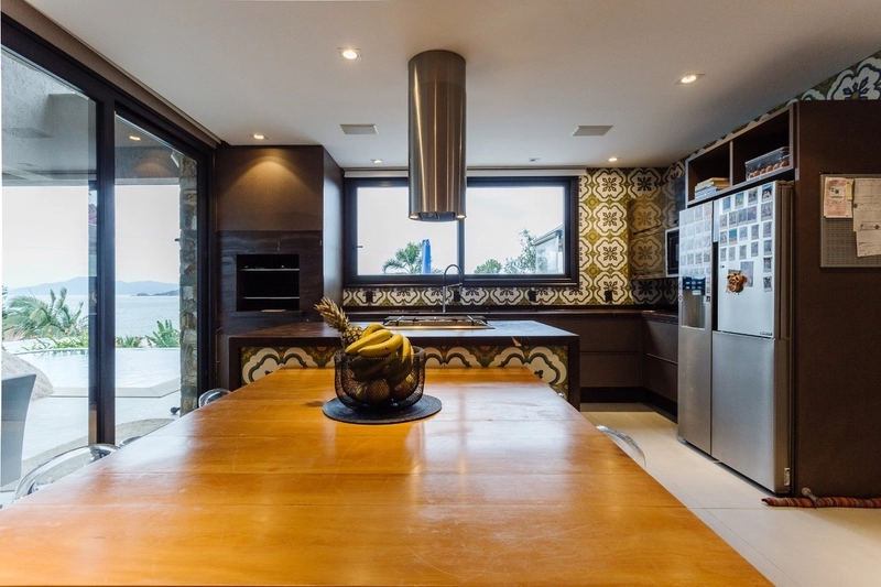 Linda Casa em Cacupé em Condomínio fechado com 4 suítes - 435m²: 11ª foto da galeria de imagens do imóvel