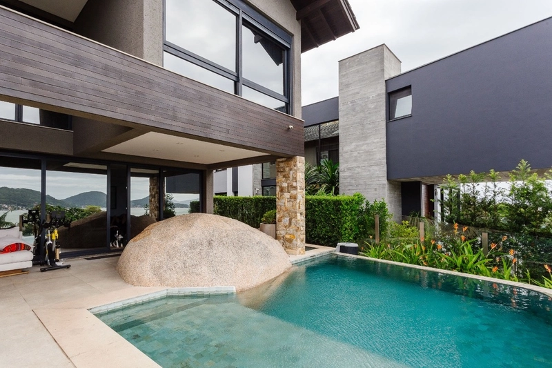 Linda Casa em Cacupé em Condomínio fechado com 4 suítes - 435m²: 10ª foto da galeria de imagens do imóvel