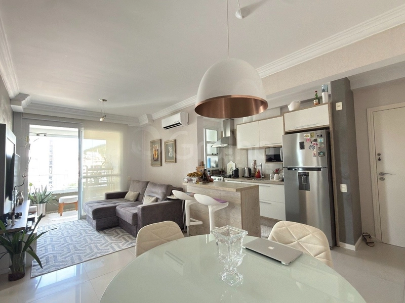 Apartamento em Coqueiros com 2 dormitórios 2 suítes e 1 vaga: 12ª foto da galeria de imagens do imóvel