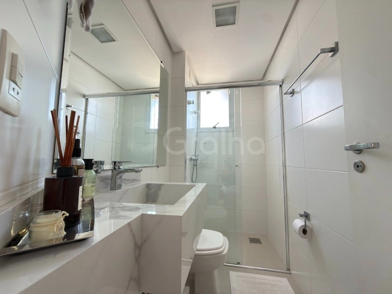 Apartamento em Coqueiros com 2 dormitórios 2 suítes e 1 vaga: 24ª foto da galeria de imagens do imóvel