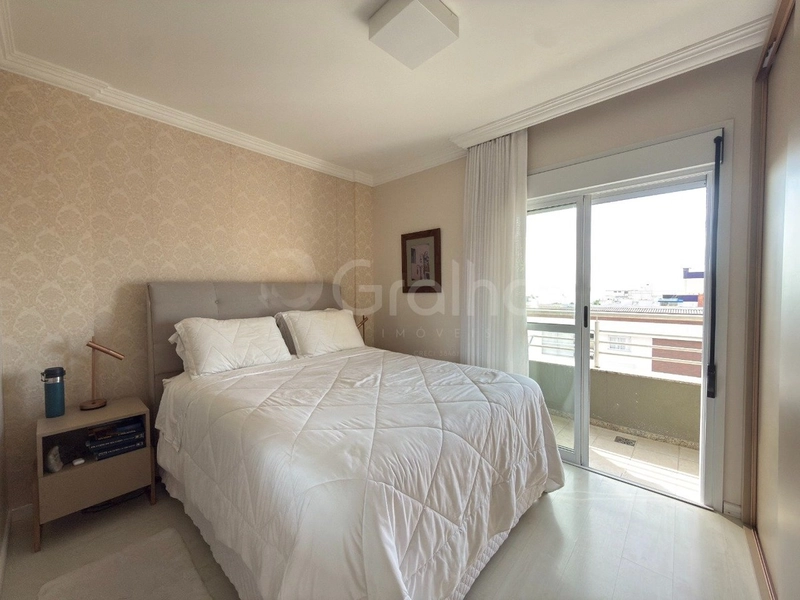 Apartamento em Coqueiros com 2 dormitórios 2 suítes e 1 vaga: 15ª foto da galeria de imagens do imóvel