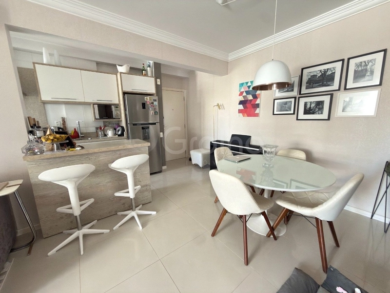 Apartamento em Coqueiros com 2 dormitórios 2 suítes e 1 vaga: 4ª foto da galeria de imagens do imóvel