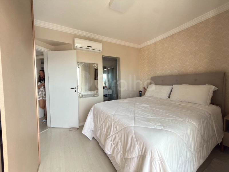 Apartamento em Coqueiros com 2 dormitórios 2 suítes e 1 vaga: 14ª foto da galeria de imagens do imóvel