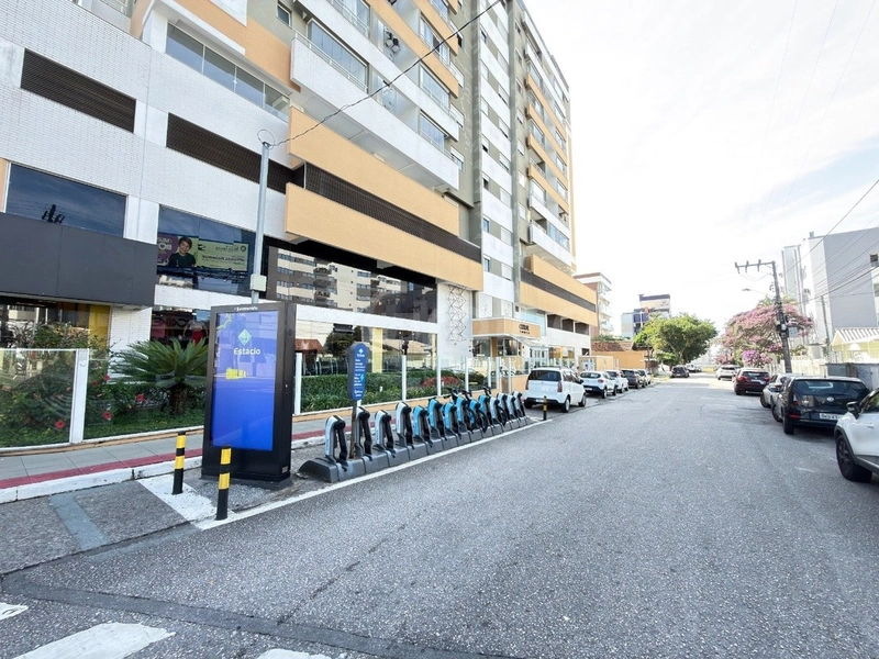 Apartamento em Coqueiros com 2 dormitórios 2 suítes e 1 vaga: 34ª foto da galeria de imagens do imóvel