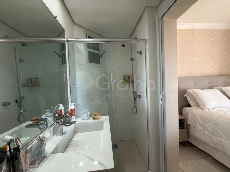 Apartamento em Coqueiros com 2 dormitórios 2 suítes e 1 vaga: 20ª foto da galeria de imagens do imóvel