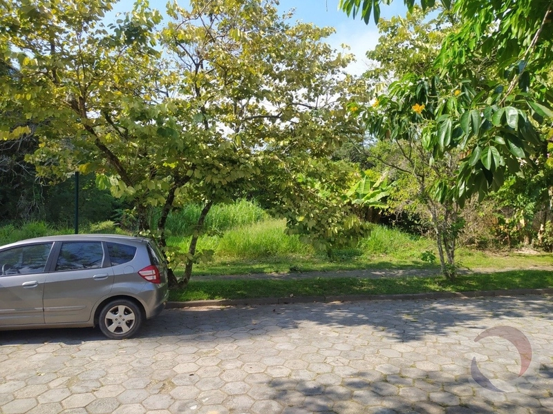 Terreno em condomínio fechado com 1.507,83 m² de área: 1ª foto da galeria de imagens do imóvel