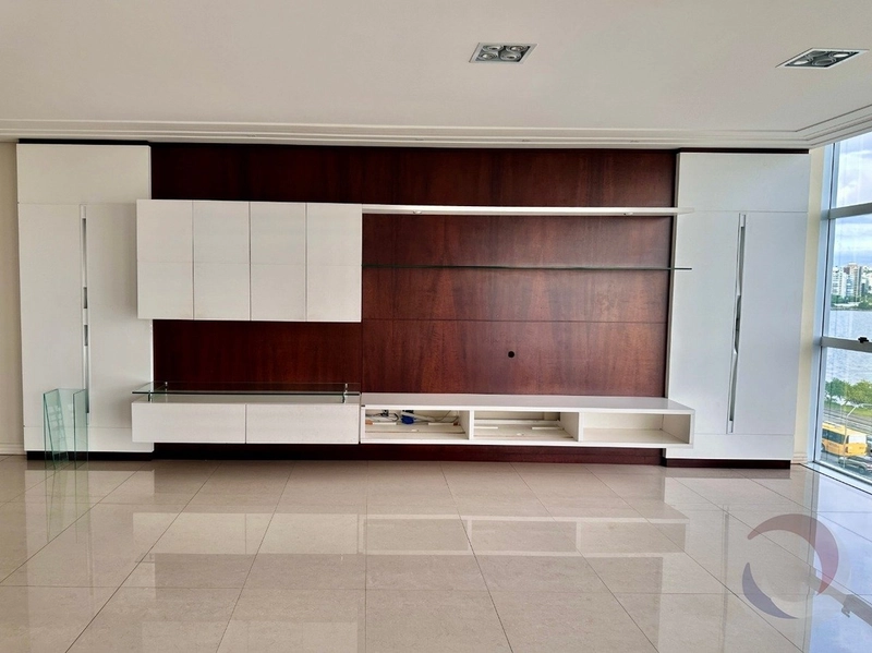 Apartamento na Beira mar de frente com 4 dormitórios sendo 4 suítes: 7ª foto da galeria de imagens do imóvel