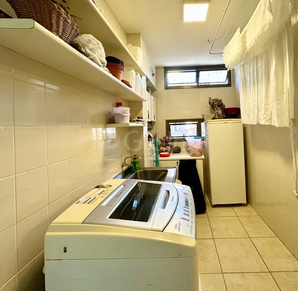 Apartamento na Beira Mar com 4 dormitórios 2 suítes e 2 vagas -264 m²: 21ª foto da galeria de imagens do imóvel
