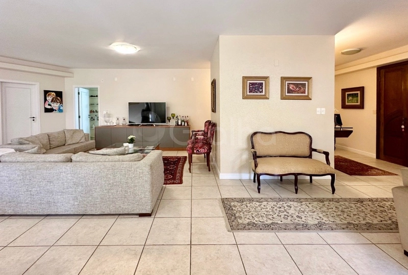 Apartamento na Beira Mar com 4 dormitórios 2 suítes e 2 vagas -264 m²: 13ª foto da galeria de imagens do imóvel