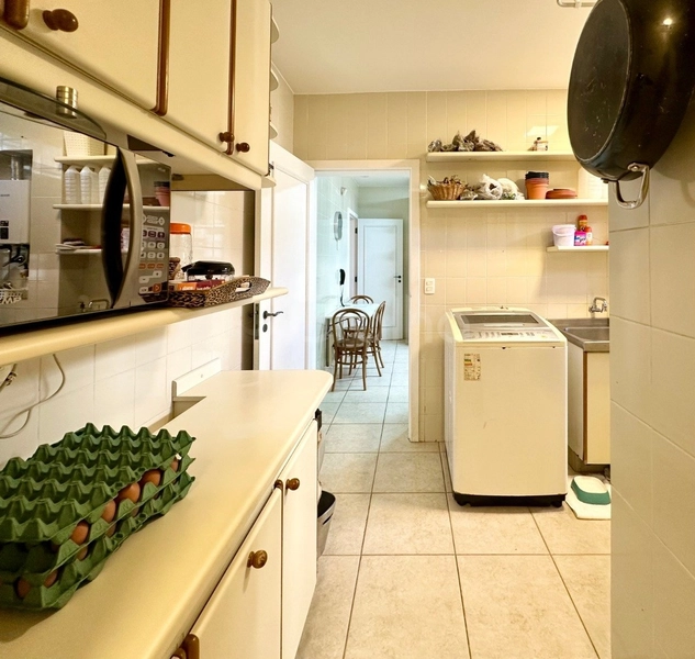 Apartamento na Beira Mar com 4 dormitórios 2 suítes e 2 vagas -264 m²: 22ª foto da galeria de imagens do imóvel