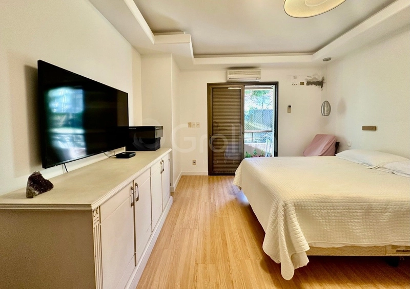 Apartamento na Beira Mar com 4 dormitórios 2 suítes e 2 vagas -264 m²: 24ª foto da galeria de imagens do imóvel