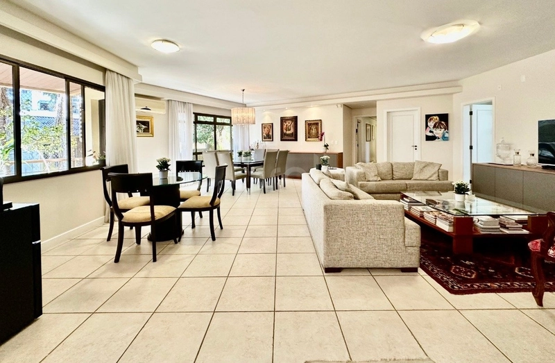 Apartamento na Beira Mar com 4 dormitórios 2 suítes e 2 vagas -264 m²: 5ª foto da galeria de imagens do imóvel