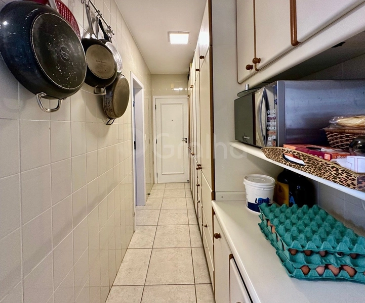 Apartamento na Beira Mar com 4 dormitórios 2 suítes e 2 vagas -264 m²: 16ª foto da galeria de imagens do imóvel