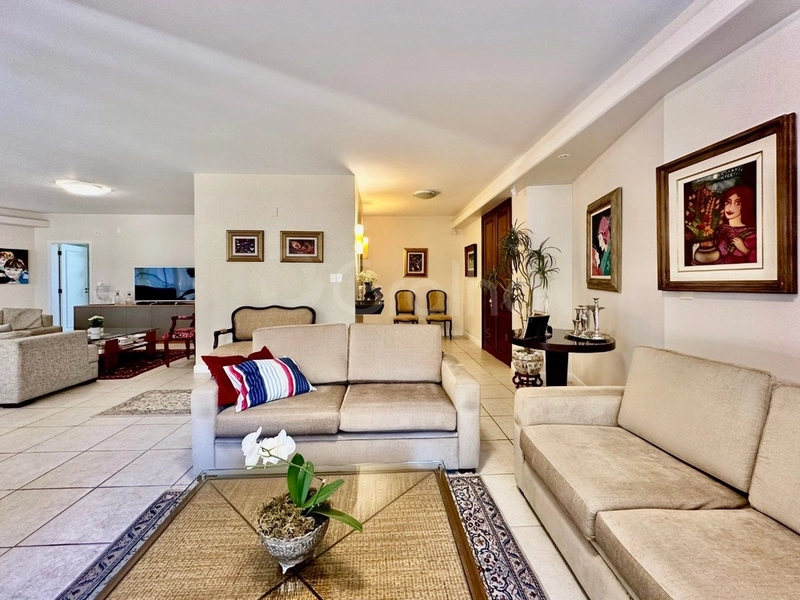 Apartamento na Beira Mar com 4 dormitórios 2 suítes e 2 vagas -264 m²: 9ª foto da galeria de imagens do imóvel