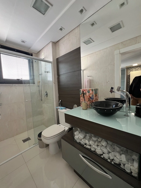 Apartamento na Beira Mar a venda com 3 suítes e 2 vagas de garagem: 31ª foto da galeria de imagens do imóvel