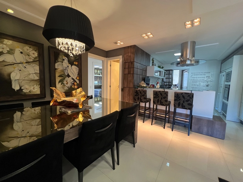 Apartamento na Beira Mar a venda com 3 suítes e 2 vagas de garagem: 13ª foto da galeria de imagens do imóvel