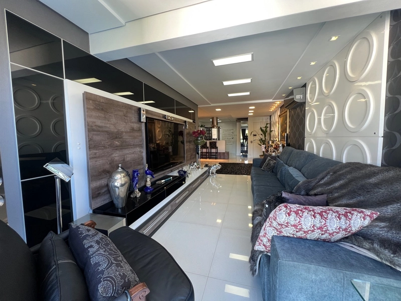 Apartamento na Beira Mar a venda com 3 suítes e 2 vagas de garagem: 9ª foto da galeria de imagens do imóvel