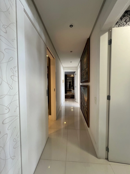 Apartamento na Beira Mar a venda com 3 suítes e 2 vagas de garagem: 18ª foto da galeria de imagens do imóvel