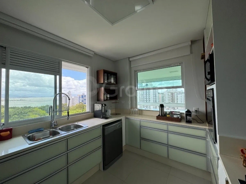 Apartamento alto Padrão no Centro com 3 suítes e 2 vagas de garagem: 18ª foto da galeria de imagens do imóvel