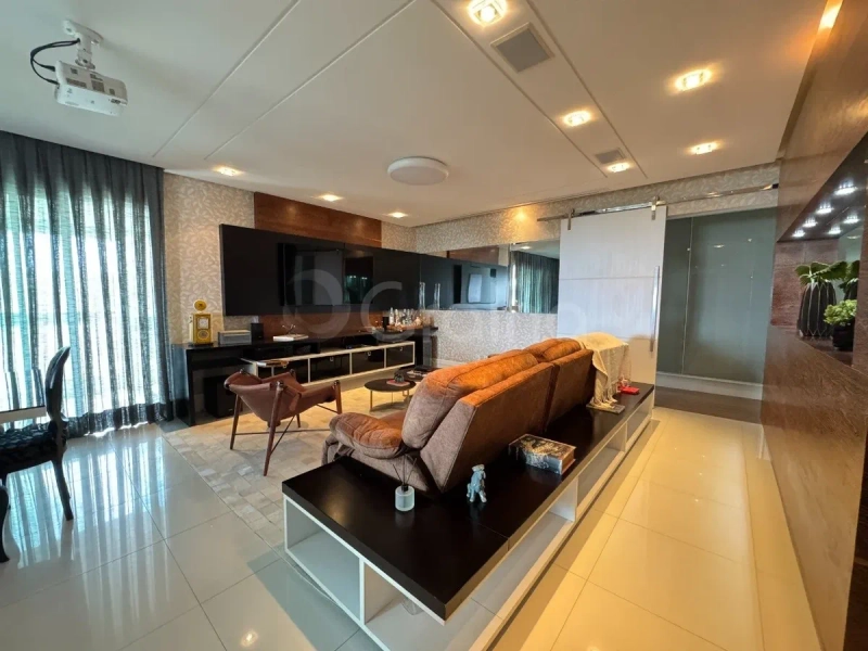 Apartamento alto Padrão no Centro com 3 suítes e 2 vagas de garagem: 8ª foto da galeria de imagens do imóvel