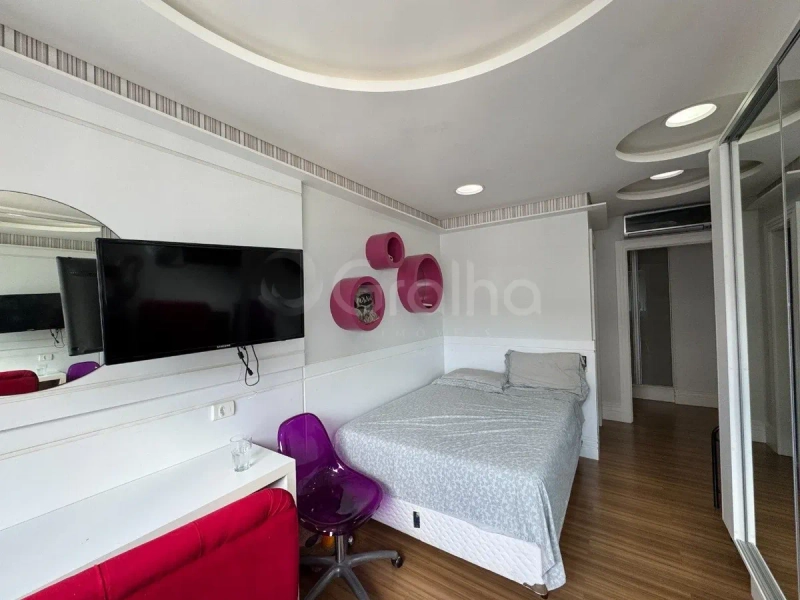Apartamento alto Padrão no Centro com 3 suítes e 2 vagas de garagem: 33ª foto da galeria de imagens do imóvel