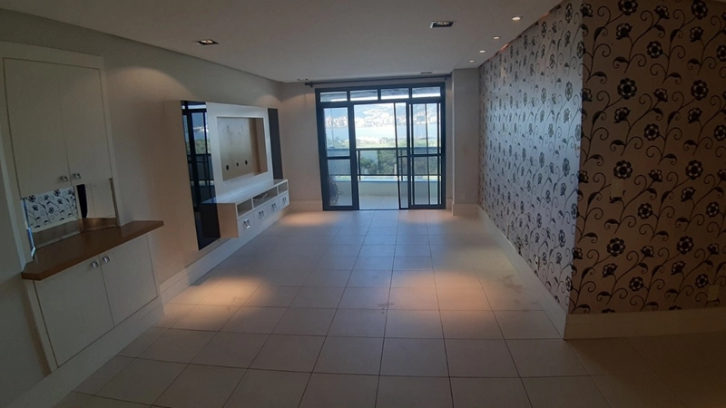 Apartamento Em Coqueiros com 3 dormitórios, sendo 1 suíte: 6ª foto da galeria de imagens do imóvel