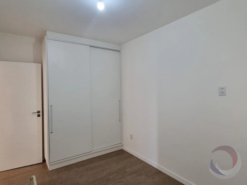 Apartamento em Coqueiros com 3 dormitórios, sendo 1 suíte, vista Mar: 10ª foto da galeria de imagens do imóvel
