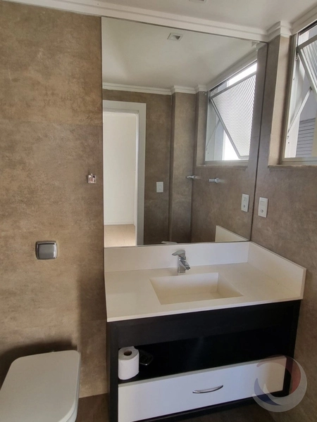 Apartamento em Coqueiros com 3 dormitórios, sendo 1 suíte, vista Mar: 16ª foto da galeria de imagens do imóvel